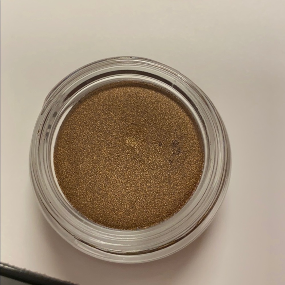 Kylie Cosmetics Creme Shadow in Camo